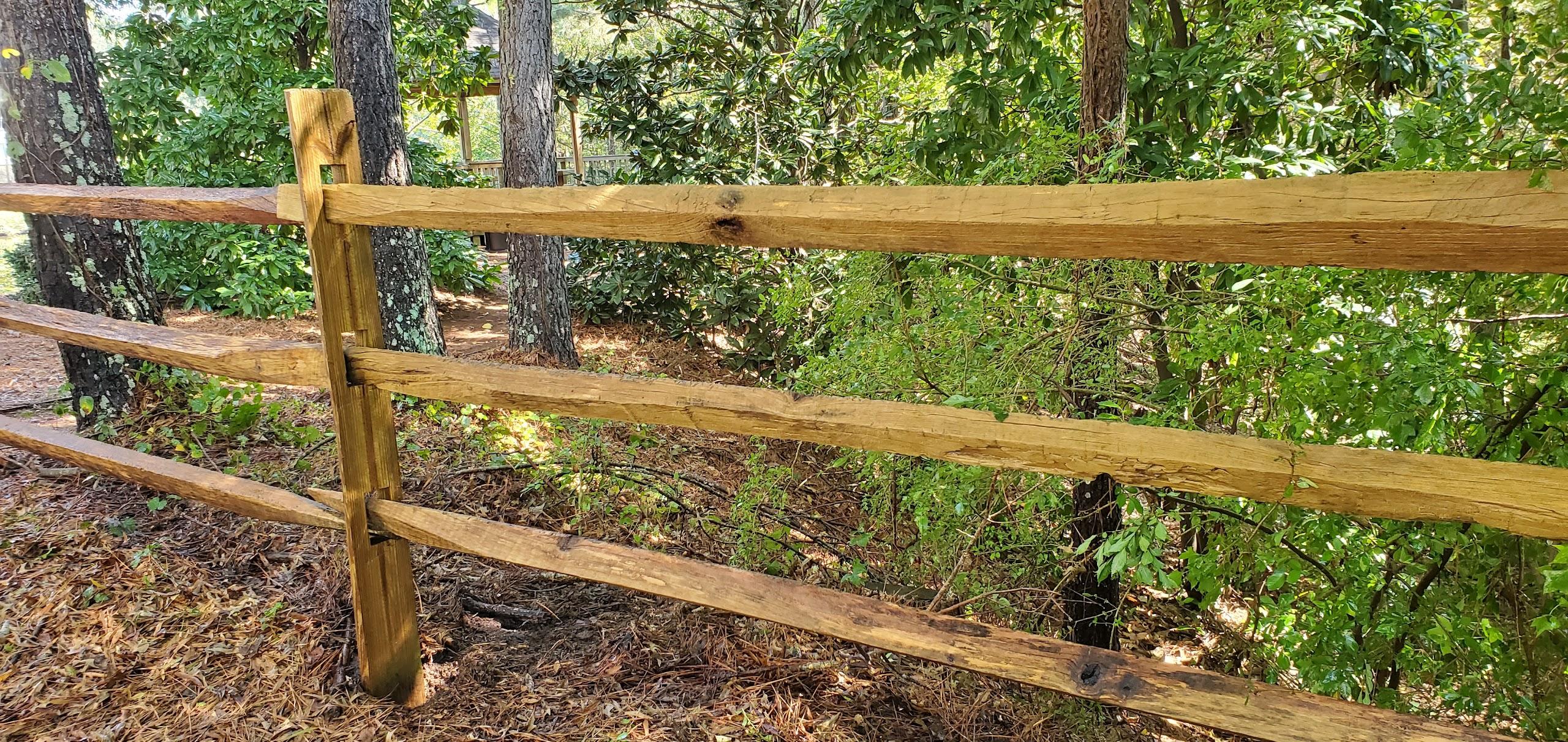 After - Fence cleaning and restoration